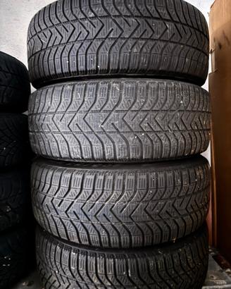 Gomme PIRELLI M+S con cerchio 205x55 R16 91T