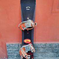 Snowboard tavola con attacchi BLACKHOLE