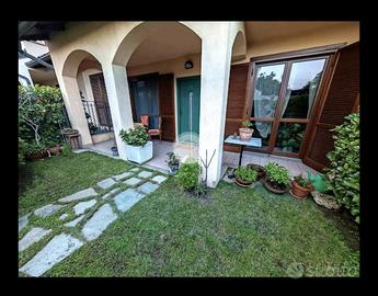 VILLA A SCHIERA A RIVALTA DI TORINO