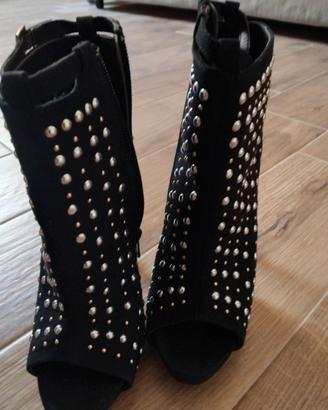 Scarpe Sisley Con Borchie E Tacco Alto,  37