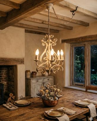 Lampadario stile antico