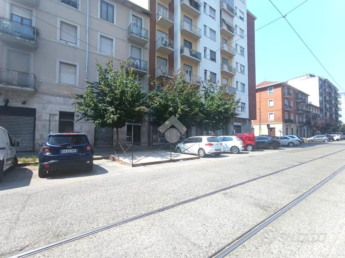 NEGOZIO A TORINO - Vista 2