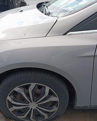 Parafango anteriore sx FORD FOCUS anno 2011 SW 1.6