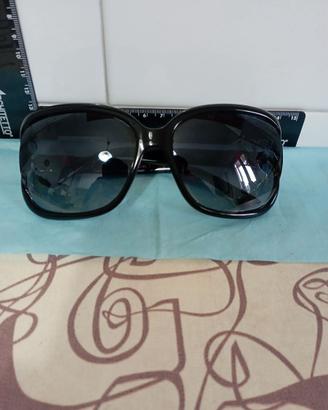 Occhiali da sole neri oversize vintage