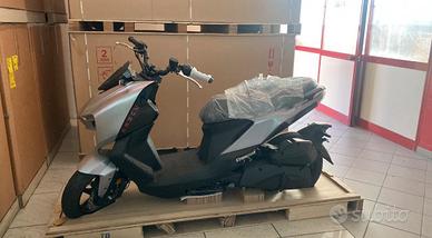 Scooter moto motorino Sym MMBCU 125