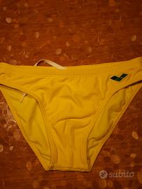 costume uomo Arena tg. 44