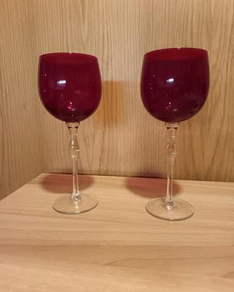 Coppia di bicchieri da vino color rosso