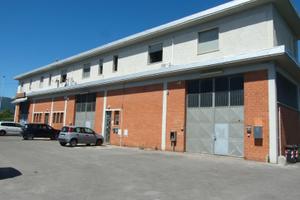 Laboratorio artigianale con appartamento a reddito