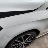 MERCEDES-BENZ B180 ANNO 2015 - PARAFANGO SINISTRO