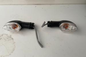 Frecce anteriori originali Yamaha Tracer 900GT