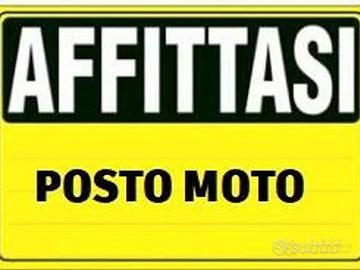 Trieste, via Severo n.100, posto moto