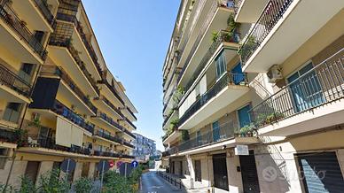 3 LOCALI A CASALNUOVO DI NAPOLI