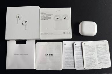 AirPods 3 con MagSafe Charging Case