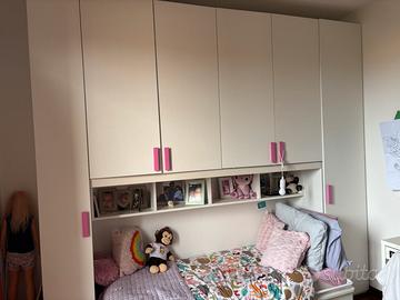 Mobile con letto