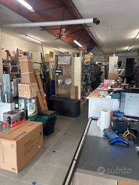 Capannone locale commerciale