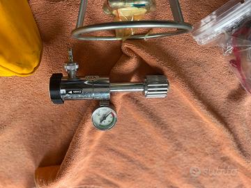 Attrezzatura salvataggio per bagnini