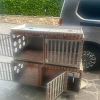 cuccia per cani con serbatoio in acciaio