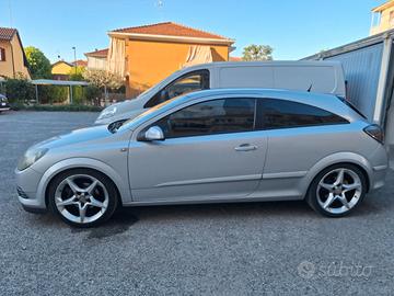 Opel Astra GTC
