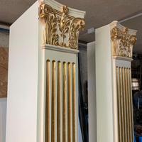 cornice e colonne per libreria