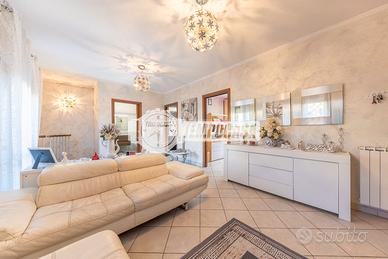 Castelverde 85 mq con giardino e posto auto costru