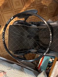 cerchio dt swiss e 1900 posteriore mai utilizzato