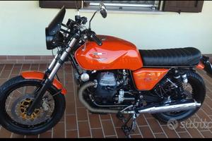 Moto GUZZI 750- café racer