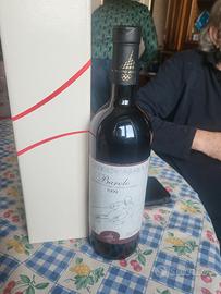 Vino Barolo rosso del 1999 