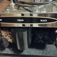 Lucida scarpe elettrico con 2 spazzole e barattolo