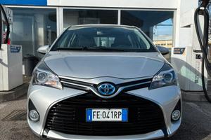 Toyota Yaris Hybrid Cool auromatica