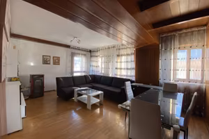 Appartamento di 162 m² con 4 locali a Domegge di C