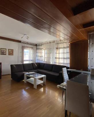 Appartamento di 162 m² con 4 locali a Domegge di C