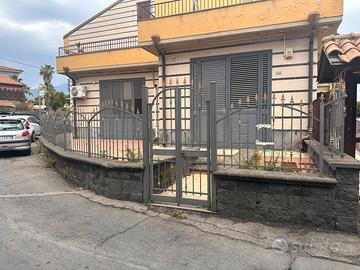 Negozio commerciale/ ufficio