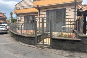 Negozio commerciale/ ufficio