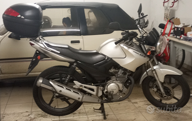 Moto Yamaha YBR 125