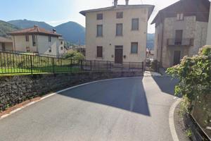 Trilocale a Esino Lario con balcone e posto auto