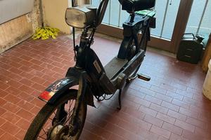 Piaggio Ciao PX su strada