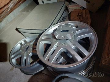 cerchi in lega 15" Ford Fiesta zetec 2004