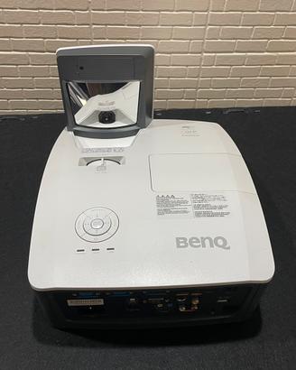 Proiettore FULL HD BenQ MW853UST