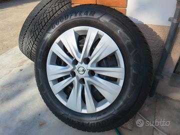  cerchi e gomme invernali Goodyear 16" Nissan Juke