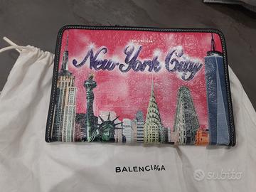 Balenciaga Pochette 