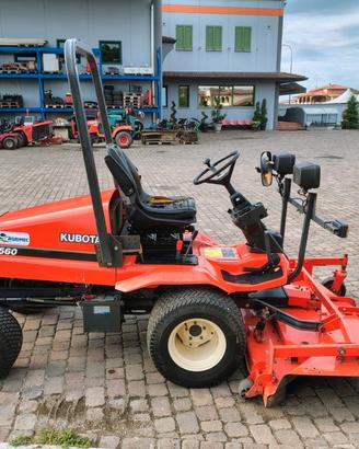 TRATTORE TOSAERBA USATO KUBOTA F3560 4X4