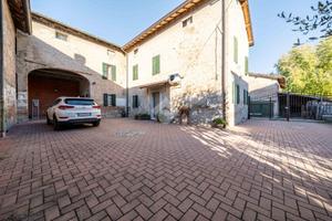 CASA SEMINDIPENDENTE A CAMPEGINE