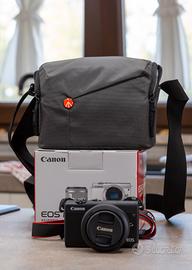 Canon EOS M200 + Obiettivo 15-45mm IS STM