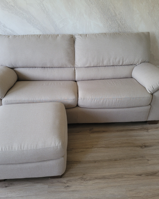 Divano letto Natuzzi con pouf