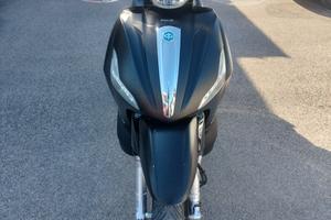 PIAGGIO BEVERLY 300 POLICE