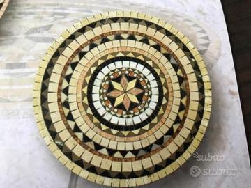 Tavolo in mosaico