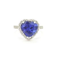 Anello con tanzanite taglio cuore e diamanti