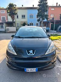 Peugeot 207 - 2008
