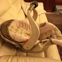 ovetto auto per neonato marca Graco