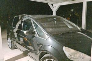 Ford s max
